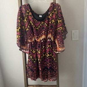 Colorful dress with band at waist